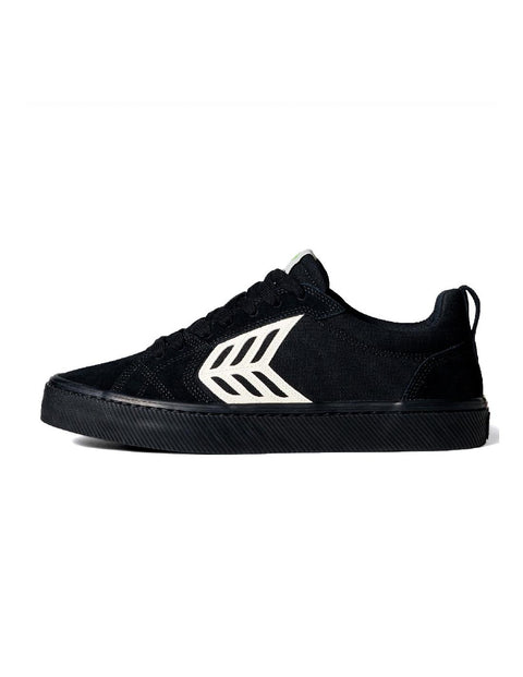 Cariuma Catiba Pro Skate - Black / Black