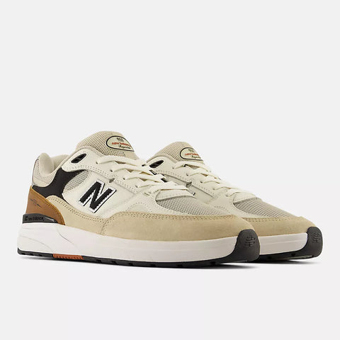 New Balance Numeric Andrew Reynolds 933 - Quicksand / Sea Salt